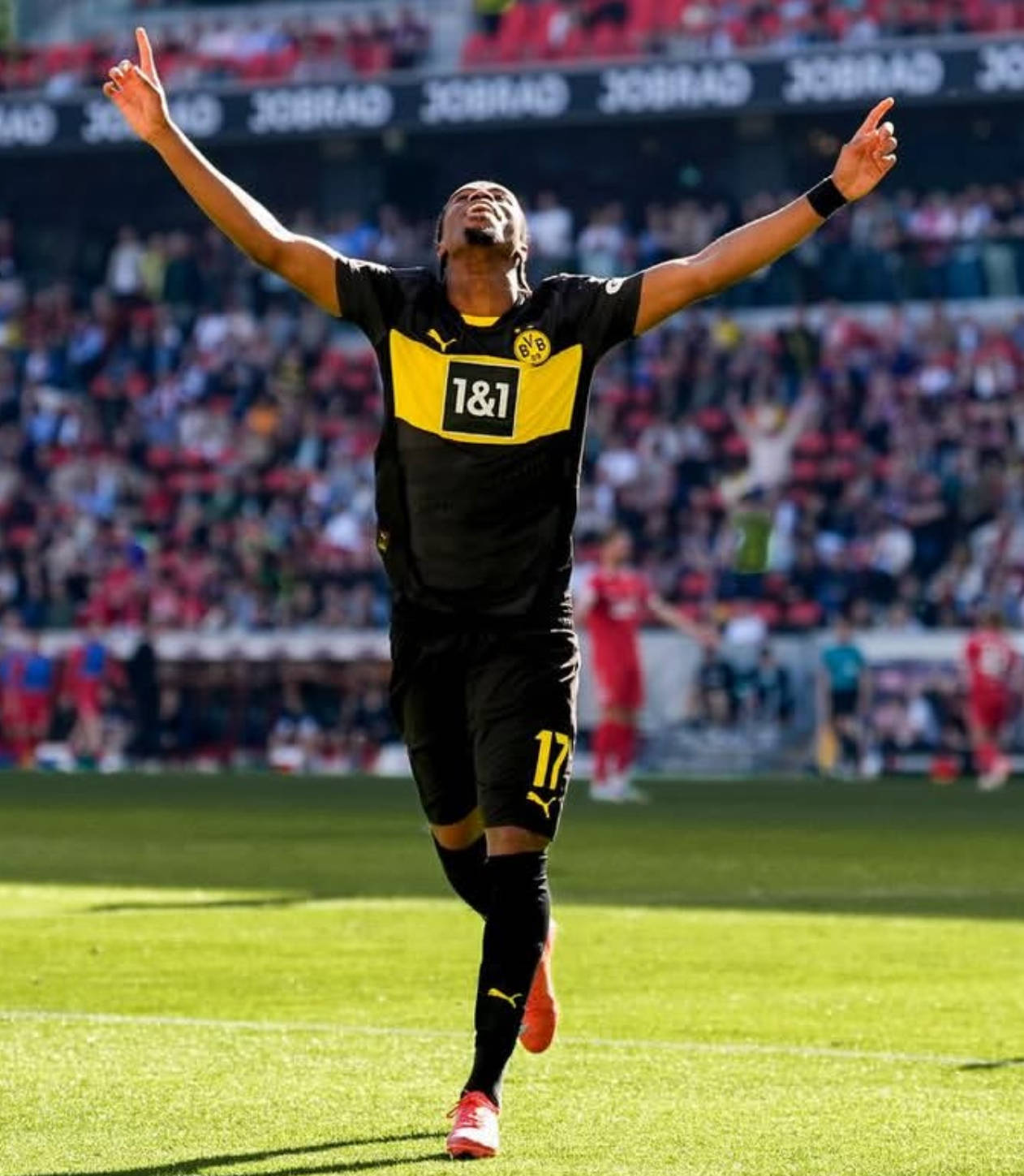 从水货到大腿！楚克维梅卡炸裂表现打脸质疑，率多特稳居前三