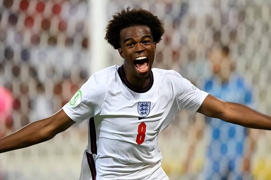 从水货到大腿！楚克维梅卡炸裂表现打脸质疑，率多特稳居前三