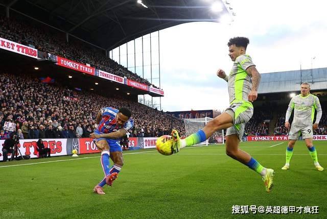 英超西班牙籍三帅领跑积分榜，问欧冠、英超、爱美丽杯花落谁家！