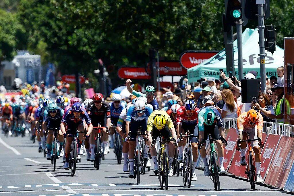 凯德尔·埃文斯大洋路赛 托比亚斯·伦德·安德森冲刺险胜